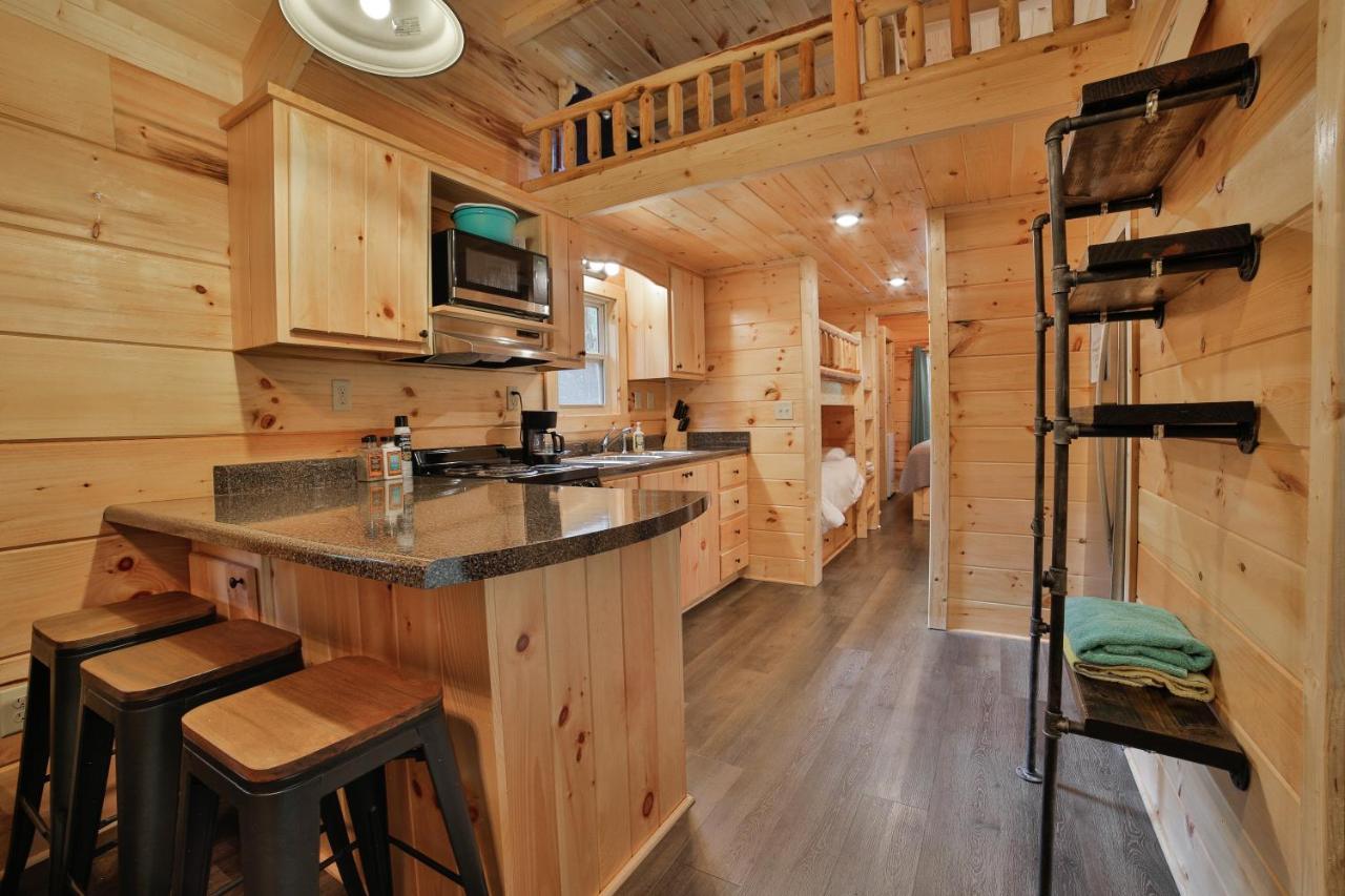 Thomas Cabin Forest Tiny Cabin With Hot Tub Chattanooga Luaran gambar