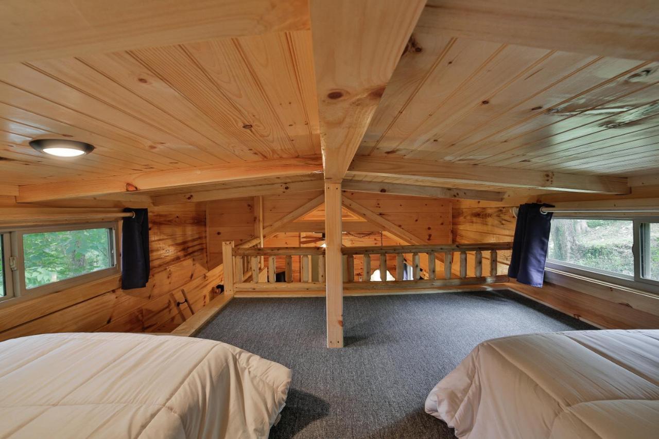 Thomas Cabin Forest Tiny Cabin With Hot Tub Chattanooga Luaran gambar